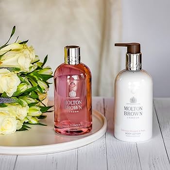 香水(女性用) MOLTON BROWN DELICIOUS RHUBARB & ROSE デリシャス ルバーブ＆ローズ オードトワレ 100ml – MOLTON BROWN